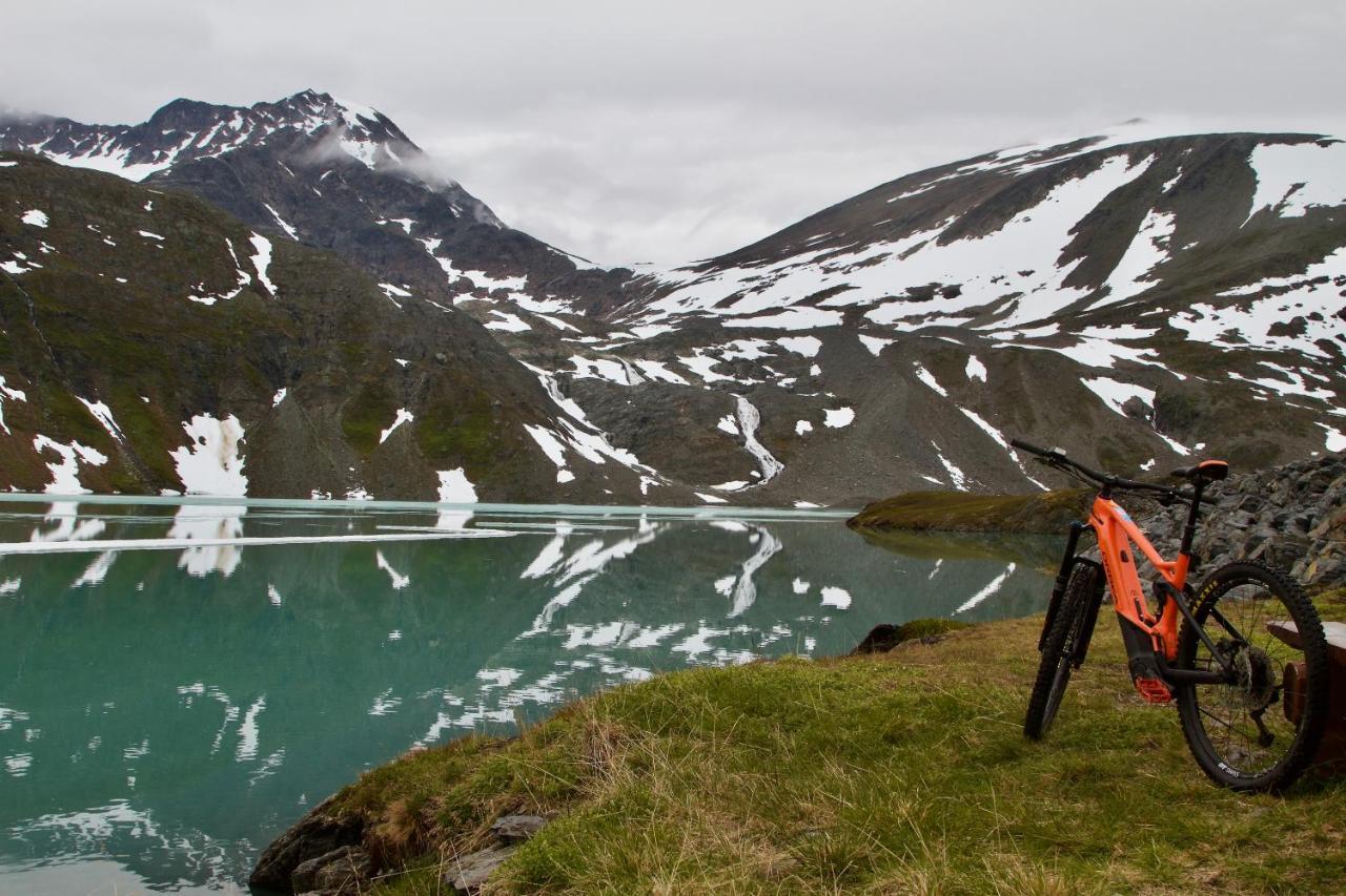 Kjosen Lodge, Lyngen. Lyngseidet Exterior foto